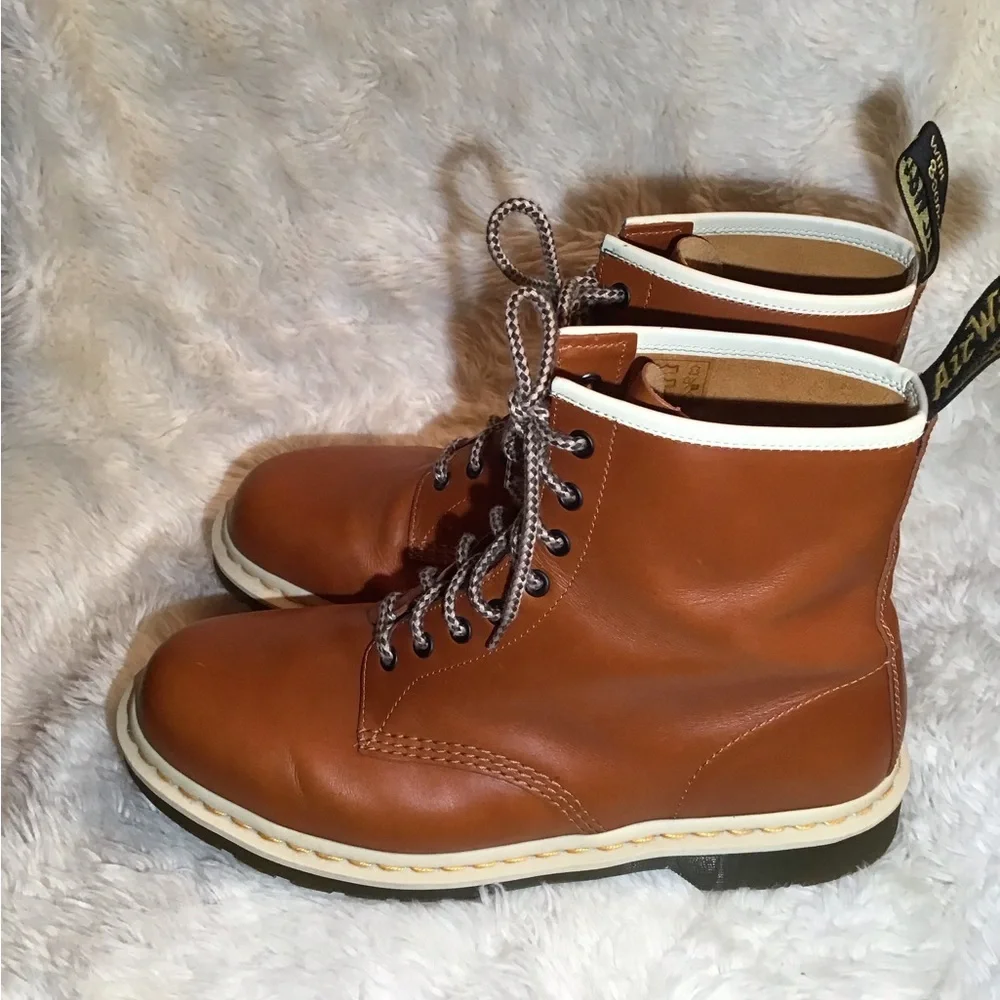 Dr martens analine Mens  brown smooth leather boots size 13